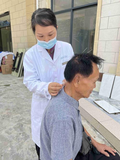 万宁市民足不出户可享省级专家诊疗服务 70位专家坐诊