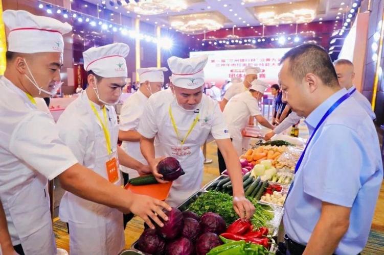 第一届沿黄九省区兰州牛肉拉面职业技能大赛举行