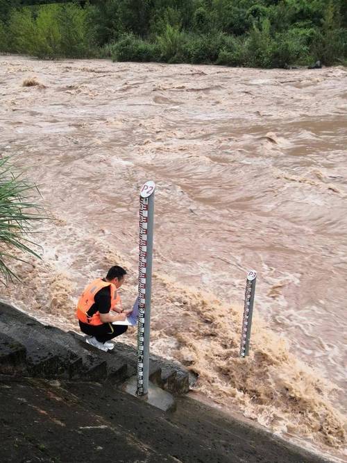 重庆市南川区发布暴雨黄色预警