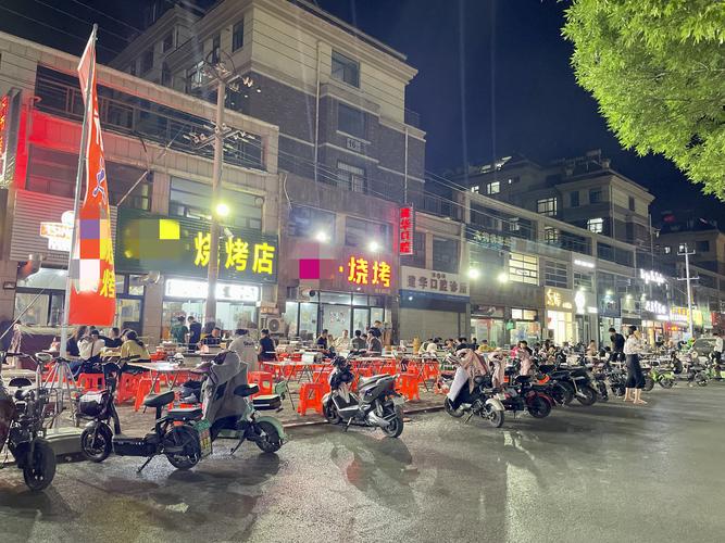 母女二人遭扰民就餐食客不雅动作、语言挑衅,四川阆中警方通报